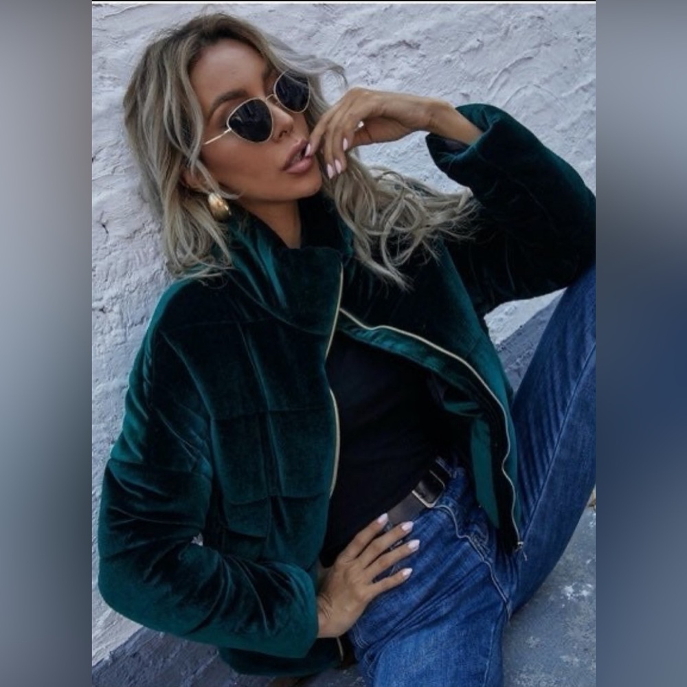 Beautiful Emerald Green plush shirt jacket